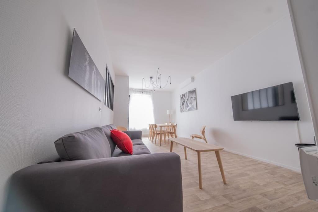 Ferienwohnung L'Ange Au Sourire Reims Exterior foto